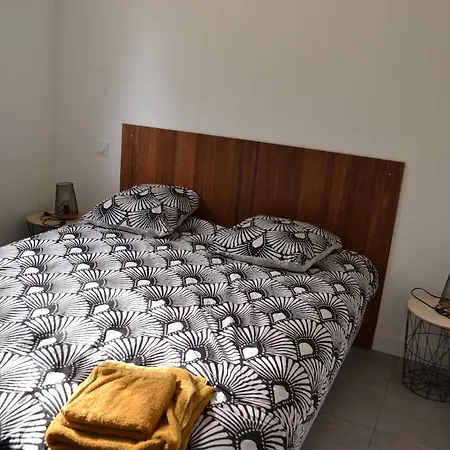 Maison A Avec Piscine Et Clim *